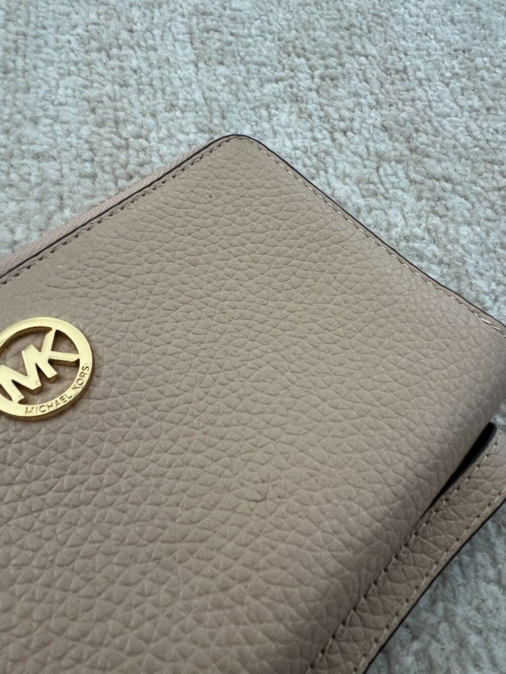 Michael Kors Zip Around Wristlet Wallet - Picture 6 of 7